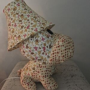 Kids Table Lamp Floral Dog-Shaped Bedside Table Lamp
